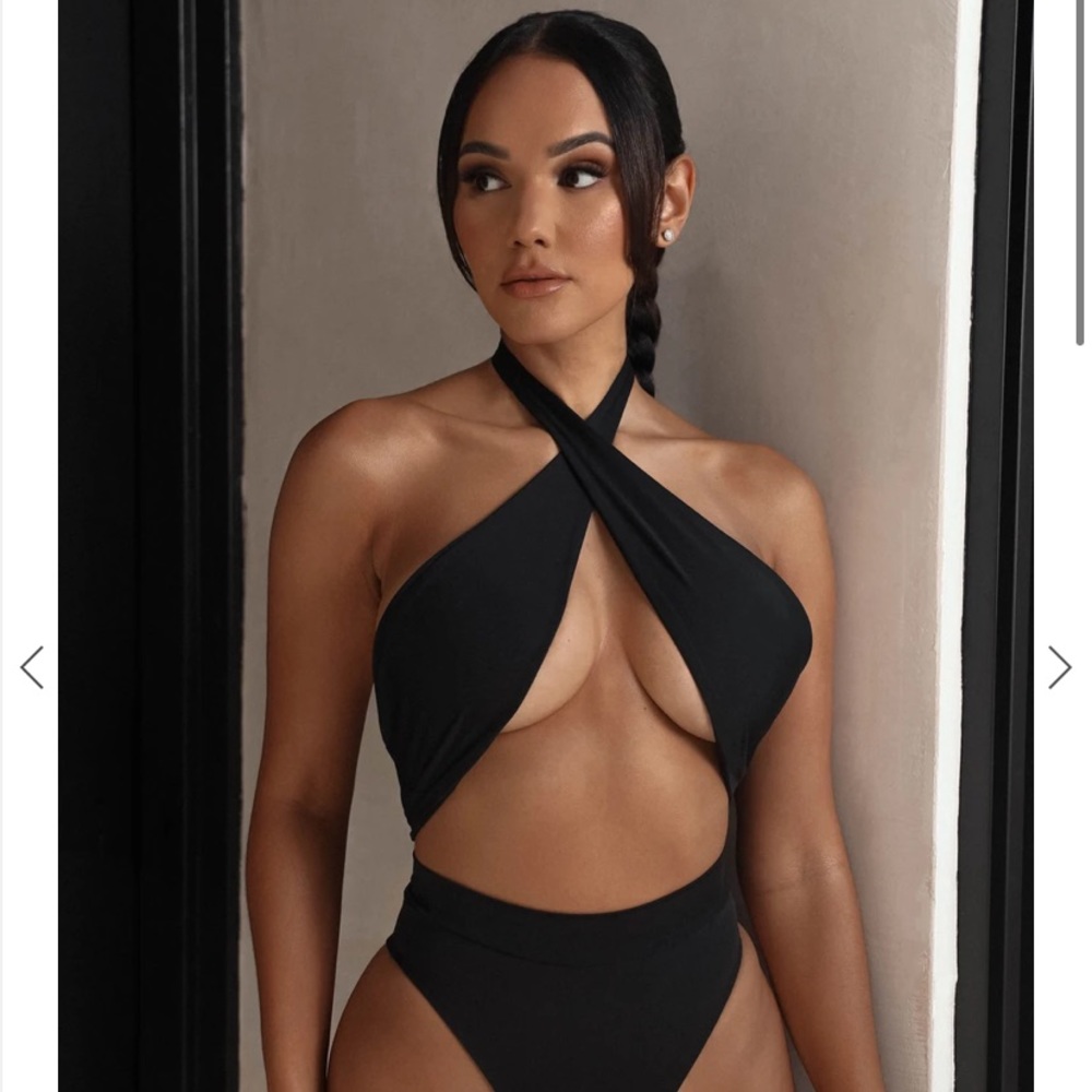 Brand new never worn multi way bikki top and high rise cheeky bottom.